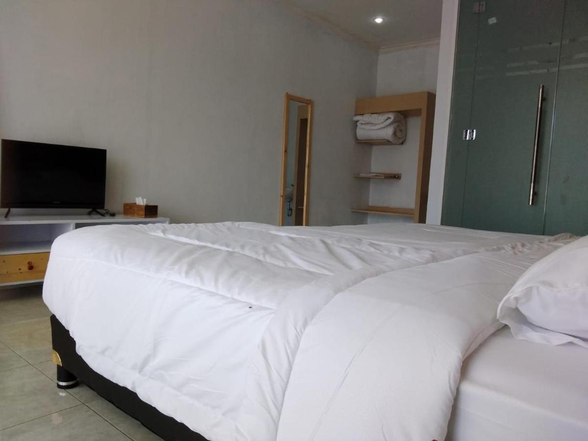 סמבלון לוואנג Rinjani Green Park Syariah Hotel מראה חיצוני תמונה